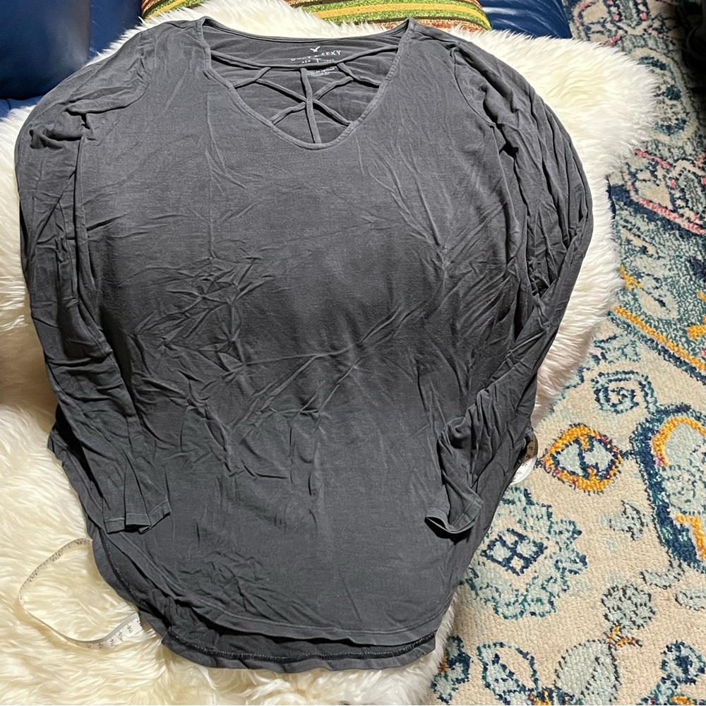 American Eagle Outfitters Gray 3/4 Sleeve Cut Out Blouse